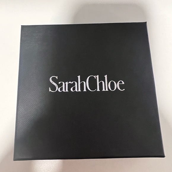 Sarah Chloe chocker - Picture 2 of 6